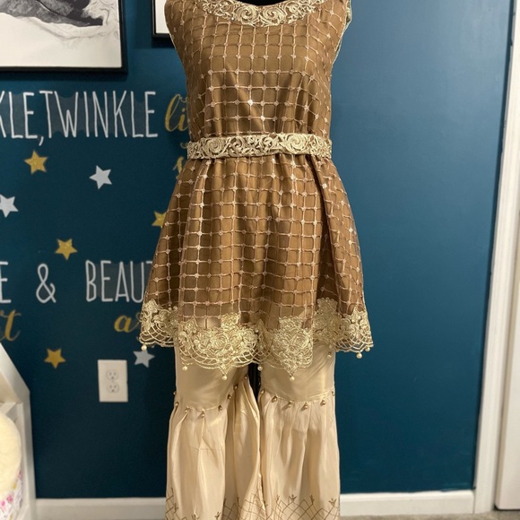 short frock with back tail and gharara.Sleeves are included but not stitched. - Picture 5 of 5